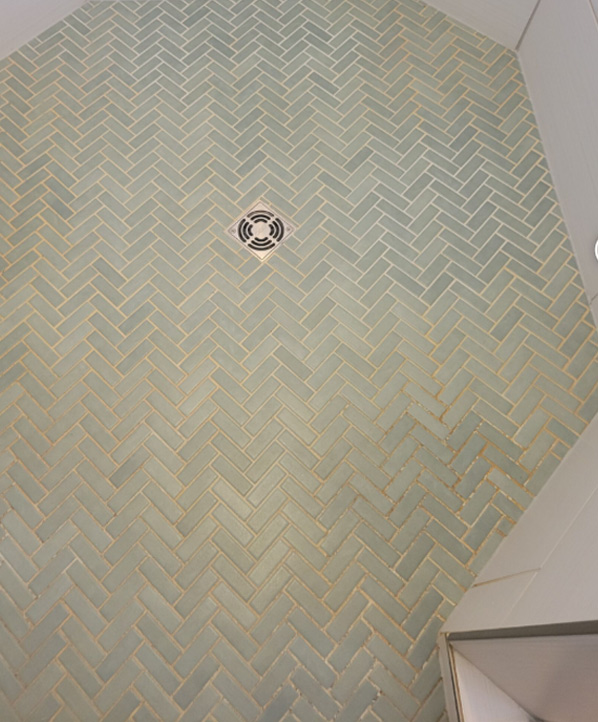 Shower regrouting before repair